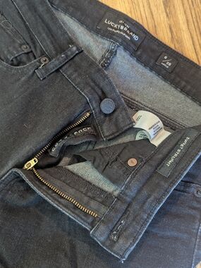 Lucky Brand Women’s Black Slim Straight Jeans with Brass Zip